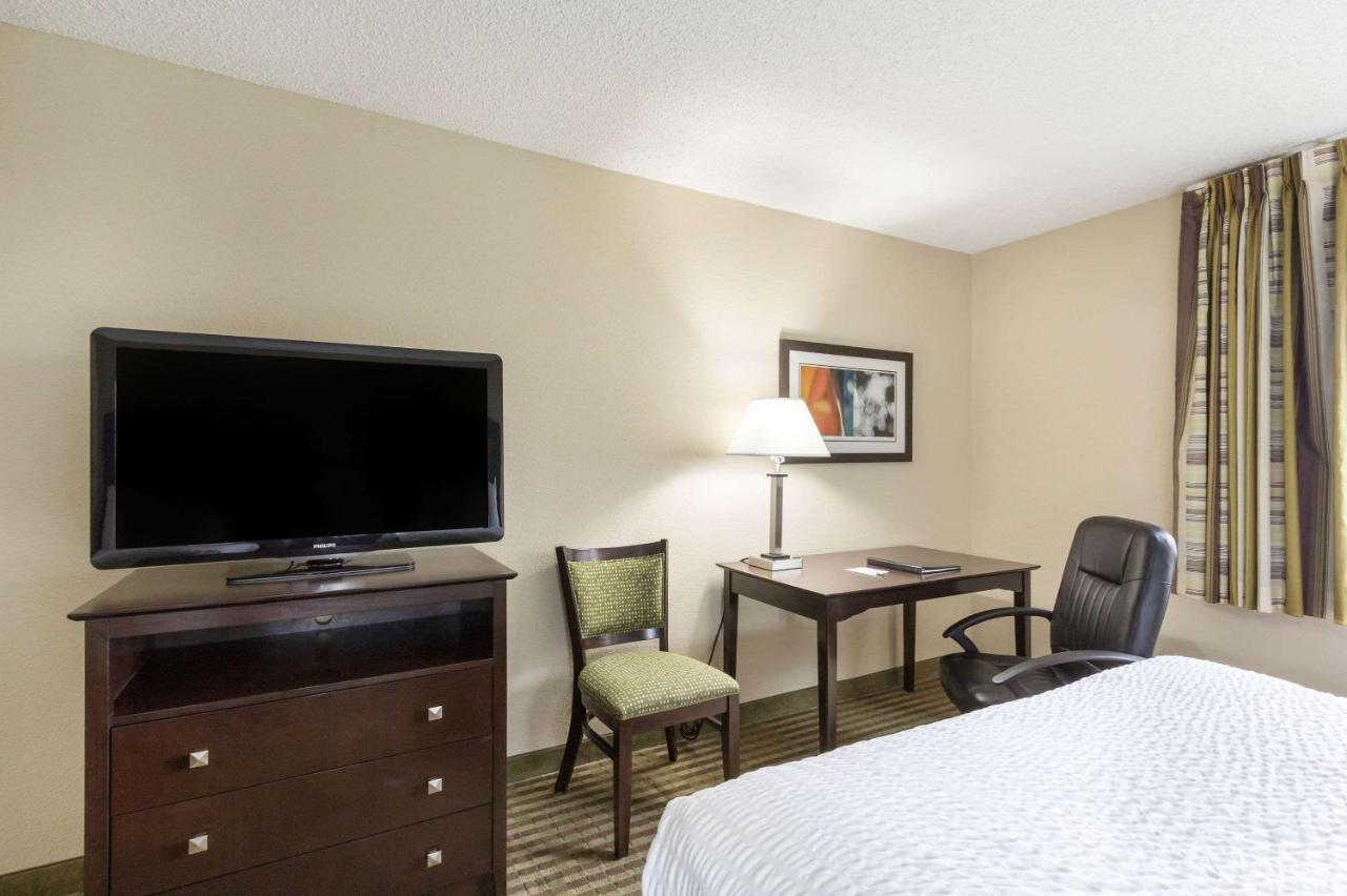 Clarion Hotel Beachwood-Cleveland Εξωτερικό φωτογραφία