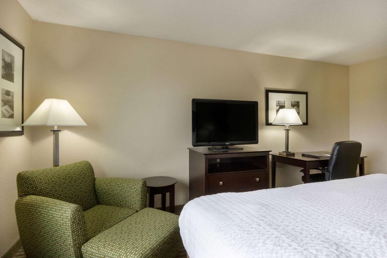 Clarion Hotel Beachwood-Cleveland Εξωτερικό φωτογραφία