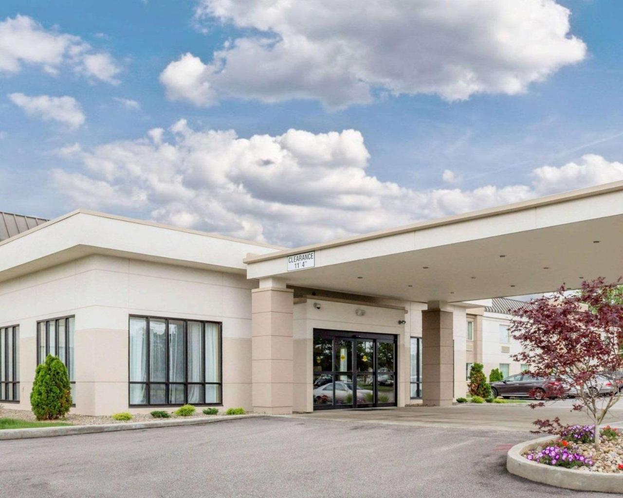 Clarion Hotel Beachwood-Cleveland Εξωτερικό φωτογραφία